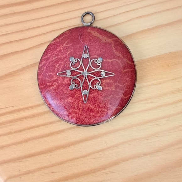 Genuine Coral Pendant - Picture 3 of 6